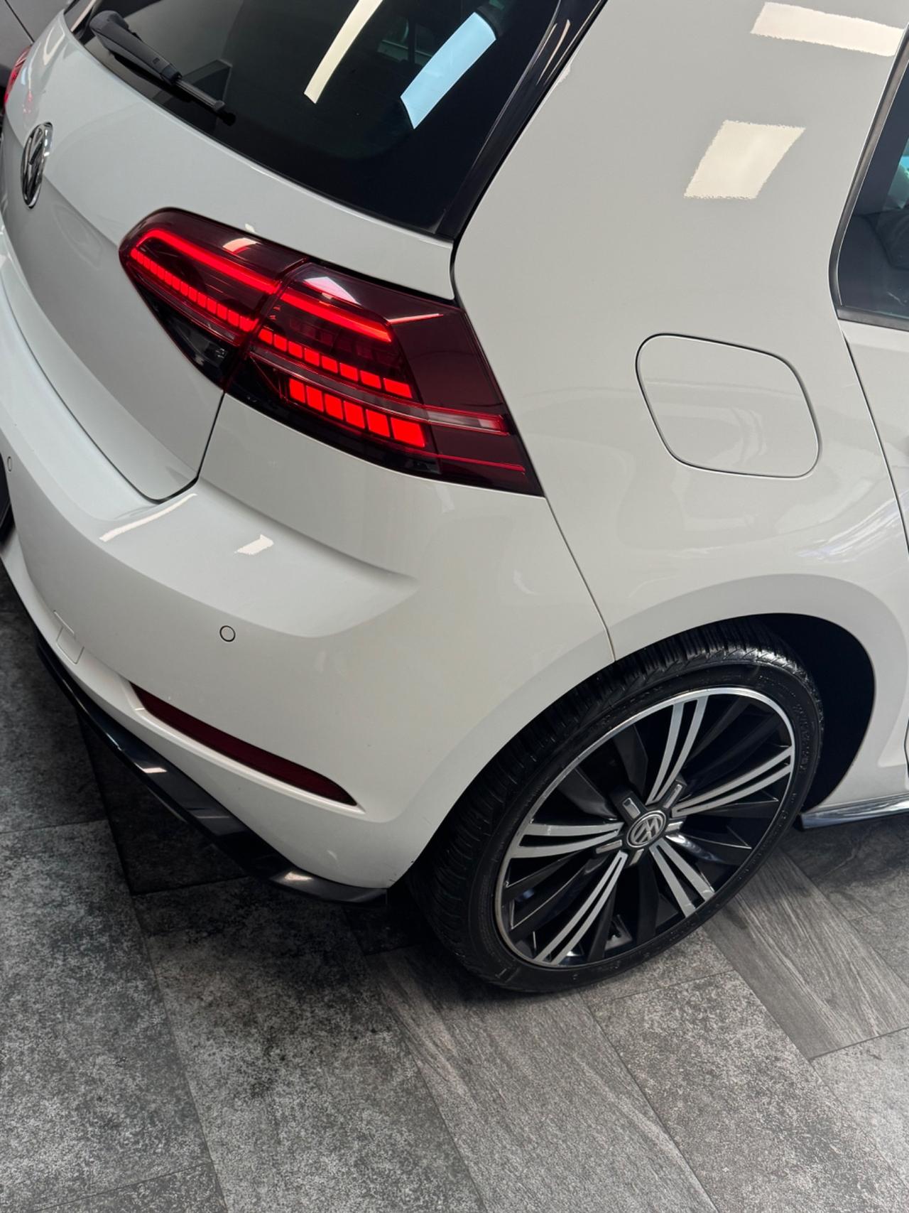 VOLKSWAGEN GOLF 7.5 2.0 TDI 150 CV DSG R-LINE