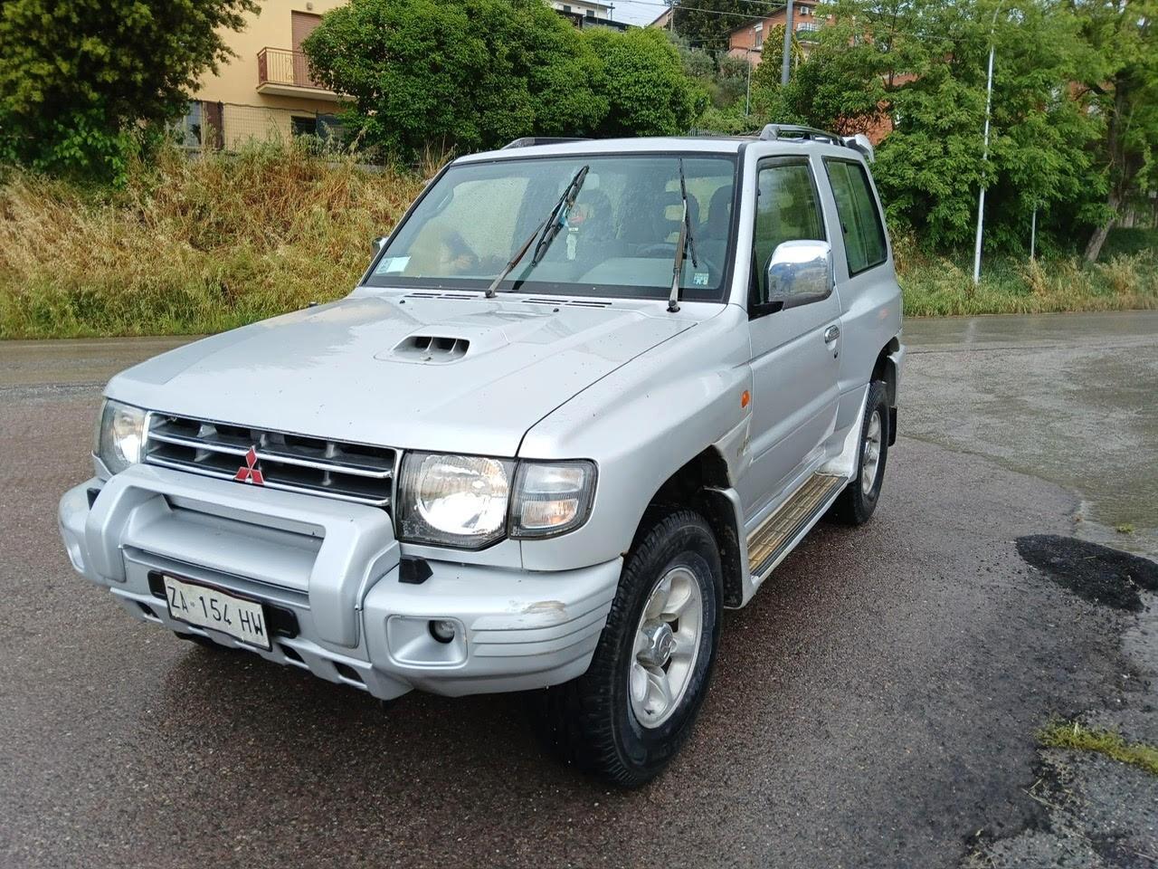 Mitsubishi Pajero 2.8 TDI Metal-top LUX