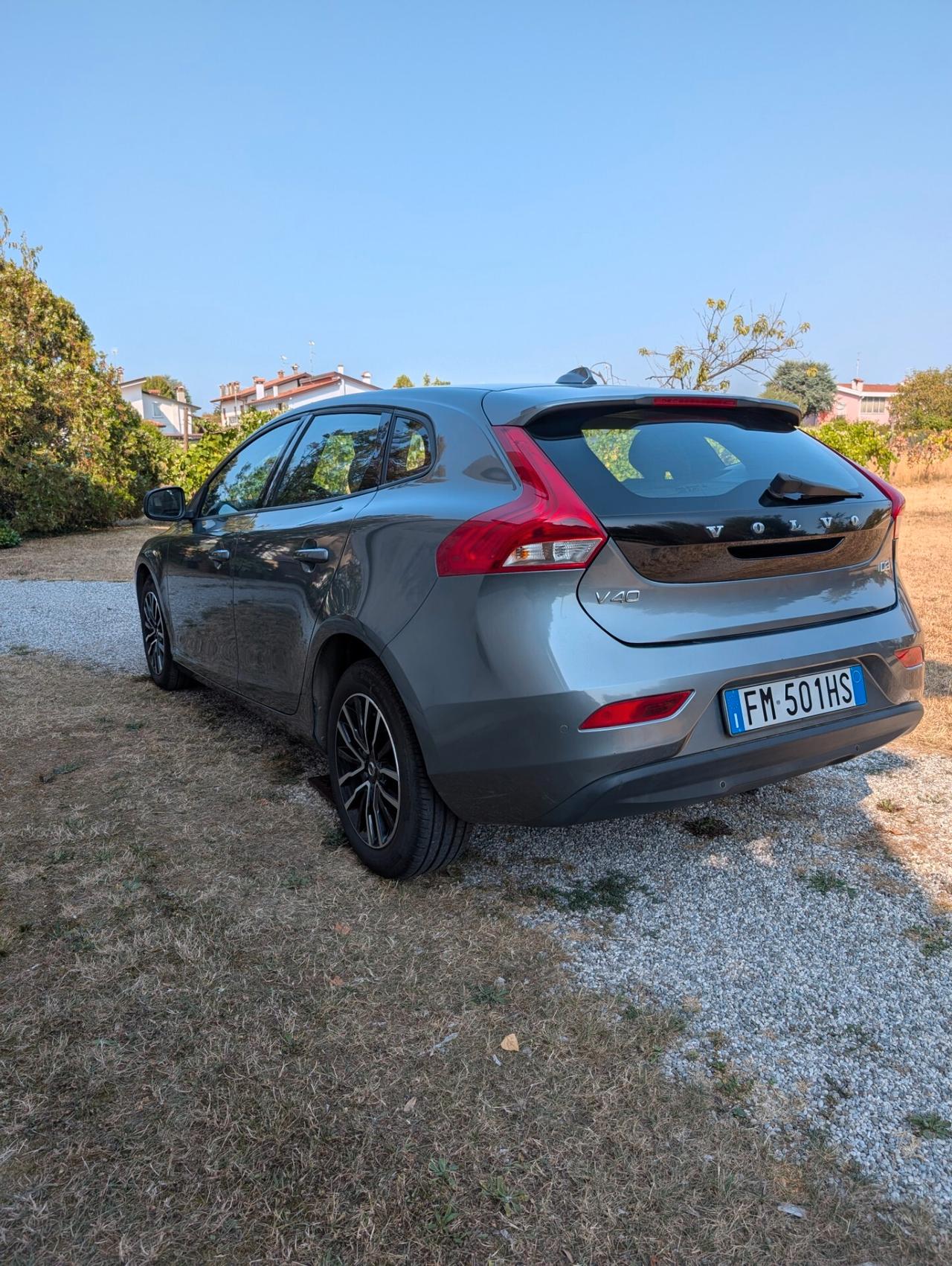 Volvo V40 D2 Momentum