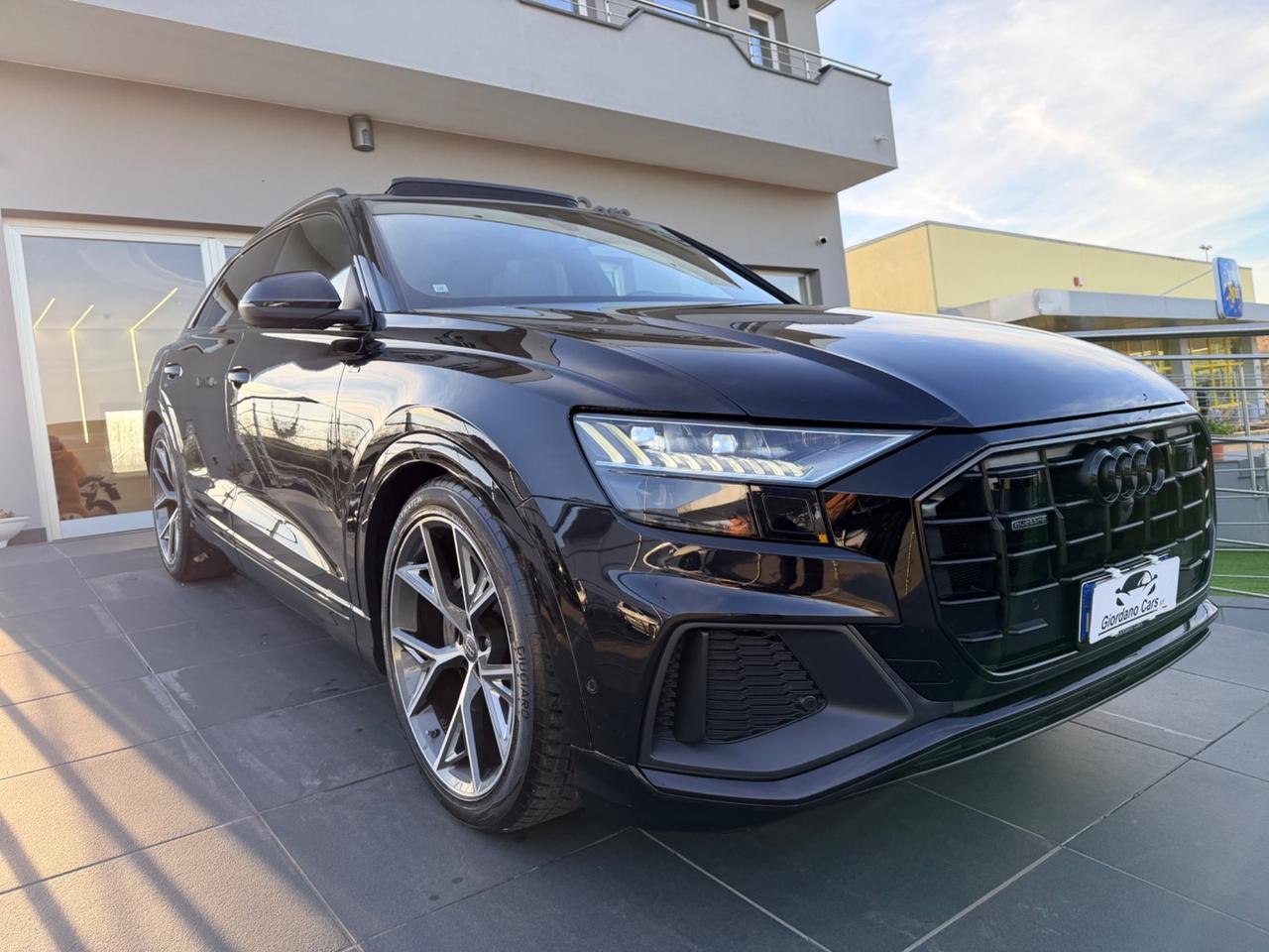 Audi Q8 50 TDI 286 CV quattro tiptronic S-Line tetto