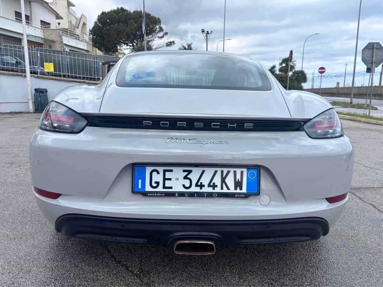 Porsche 718 Spyder Cayman 2.0
