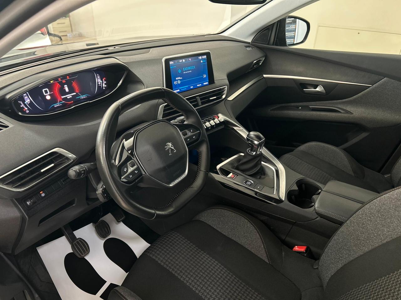 Peugeot 3008 BlueHDi 130 S&S Active Pack