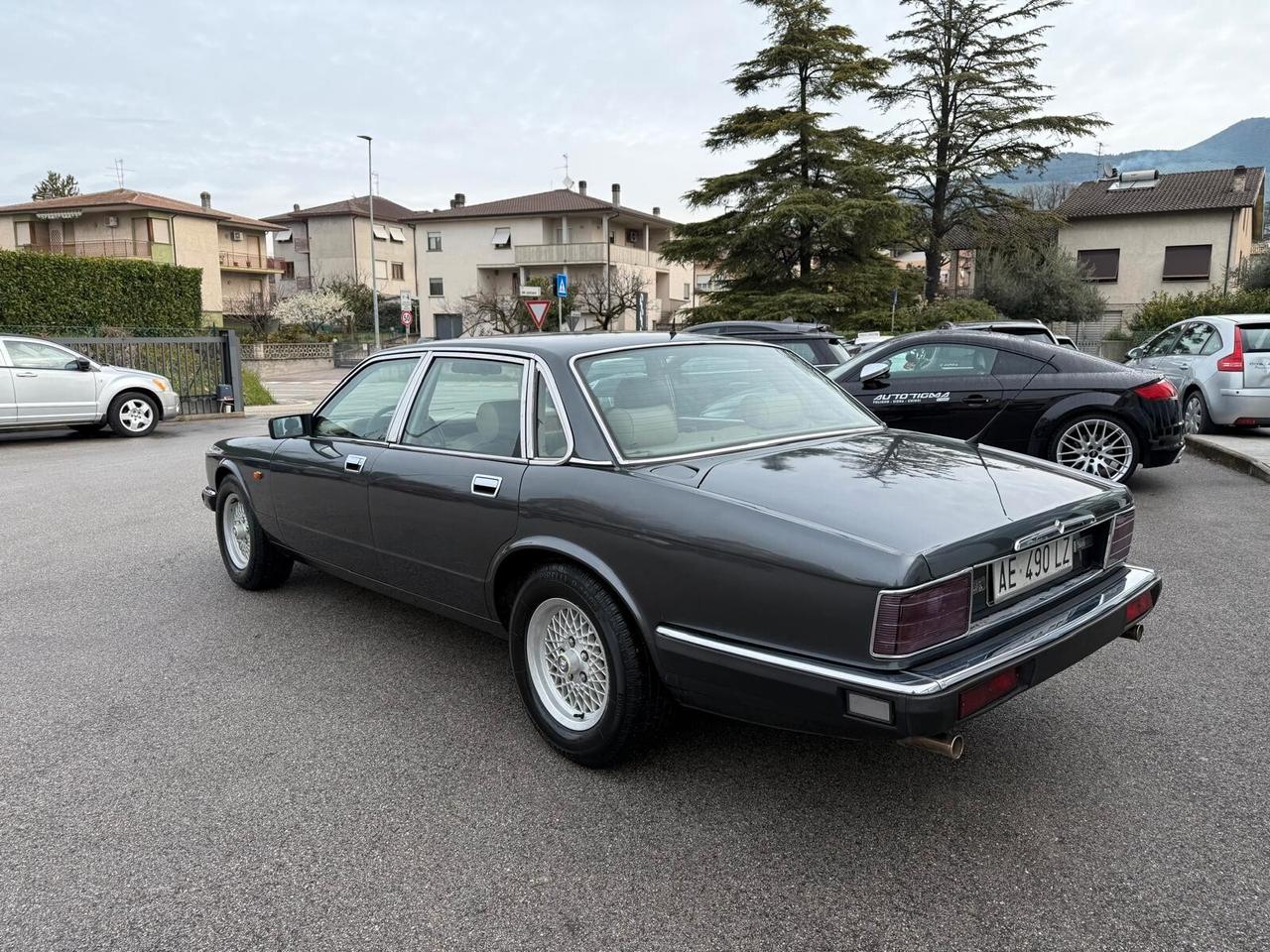 Jaguar XJ Sovereign 3.2 cat automatic