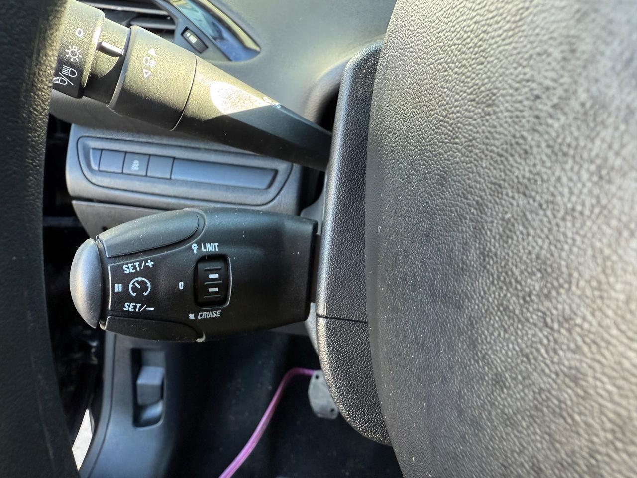 Peugeot 208 1.2 VTi 82 CV 5 porte