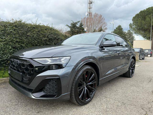 AUDI Q8 50 TDI 286 CV quattro S line edition Black Pack