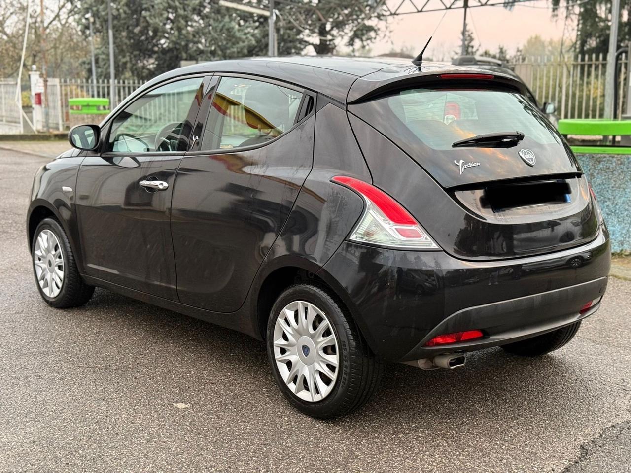 Lancia Ypsilon 1.2 69 CV 5 porte Platinum