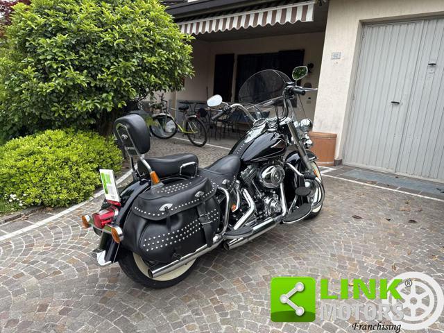 HARLEY-DAVIDSON Softail Standard classic heritage