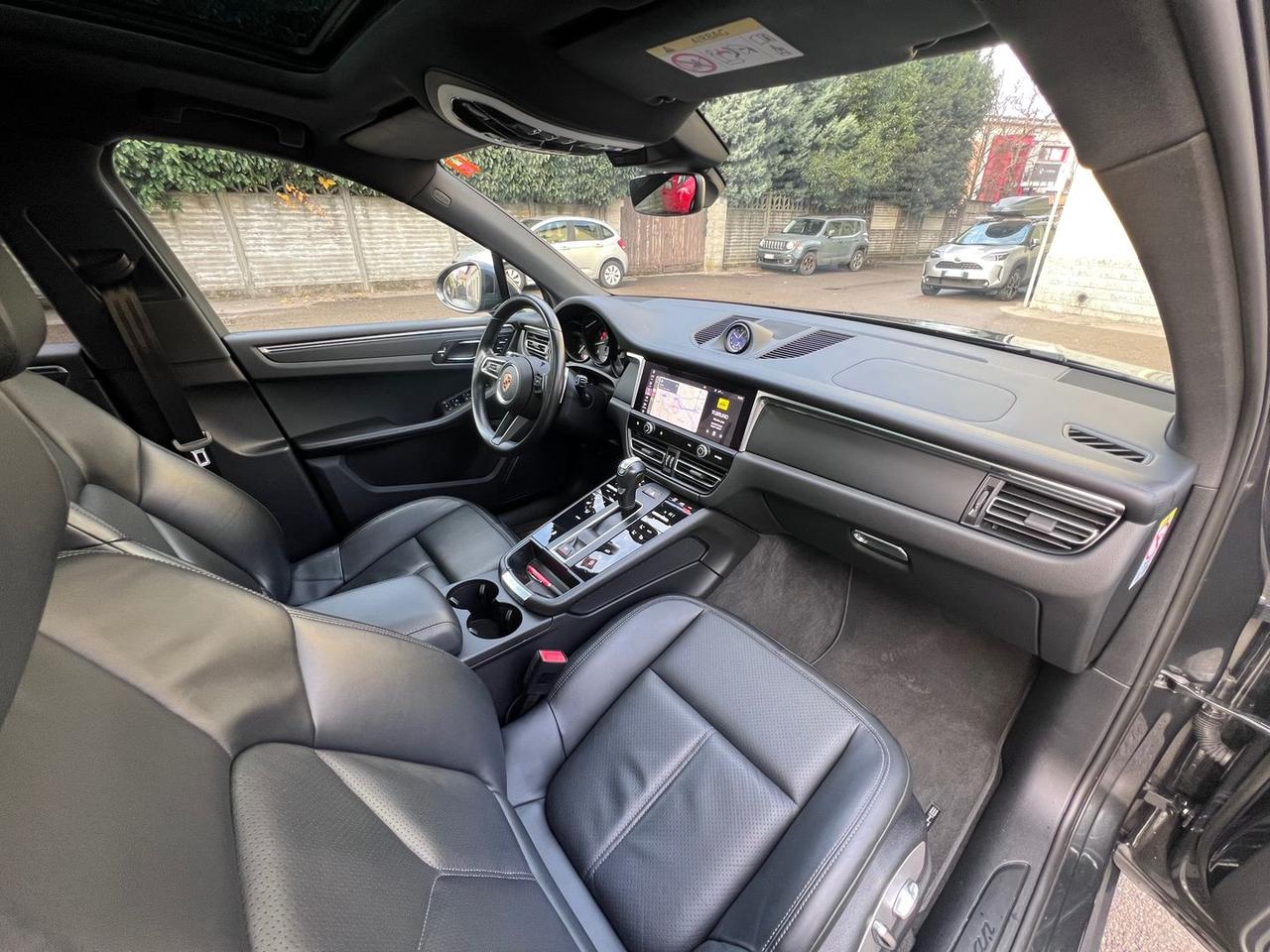 Porsche Macan 2.0 S #8216