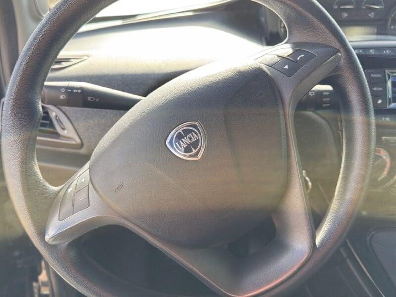 Lancia Ypsilon 1.0 FireFly 70cv Hybrid Silver Plus