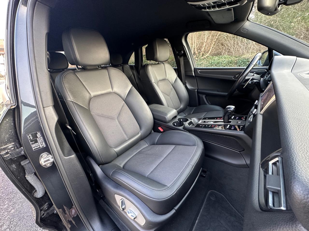 Porsche Macan 2.0 - 2021