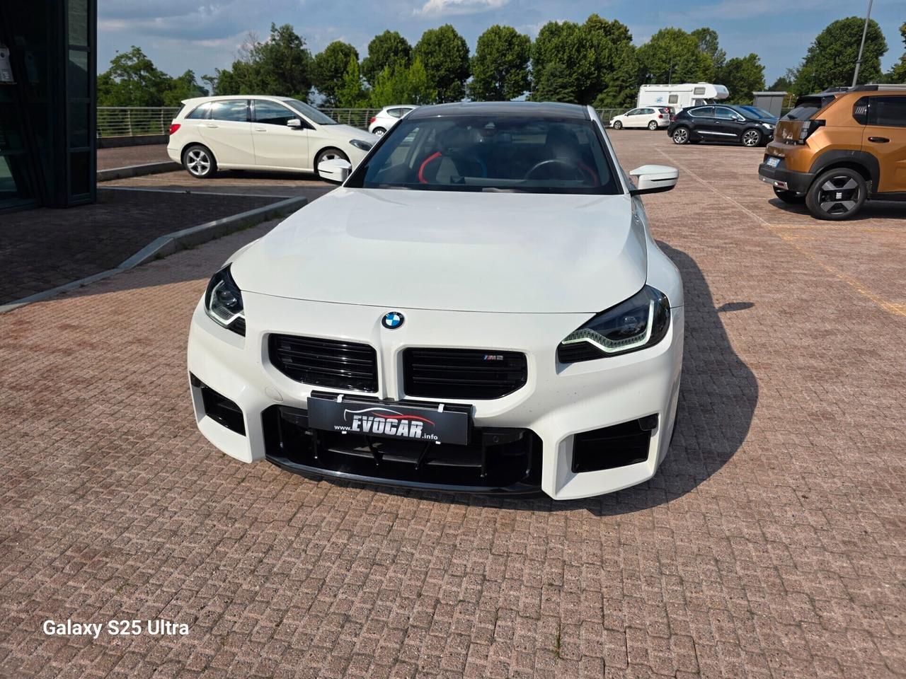 M2 full optional valutiamo usato