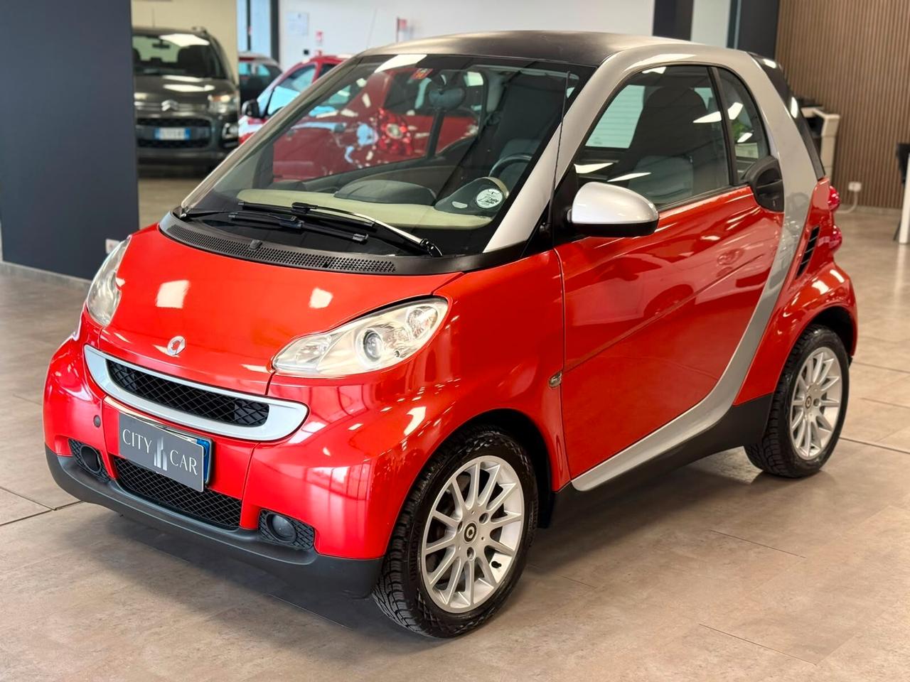 Smart ForTwo 1000 62 kW coupé passion