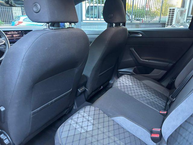 VOLKSWAGEN Polo 1.0 TSI 110 CV DSG R-Line