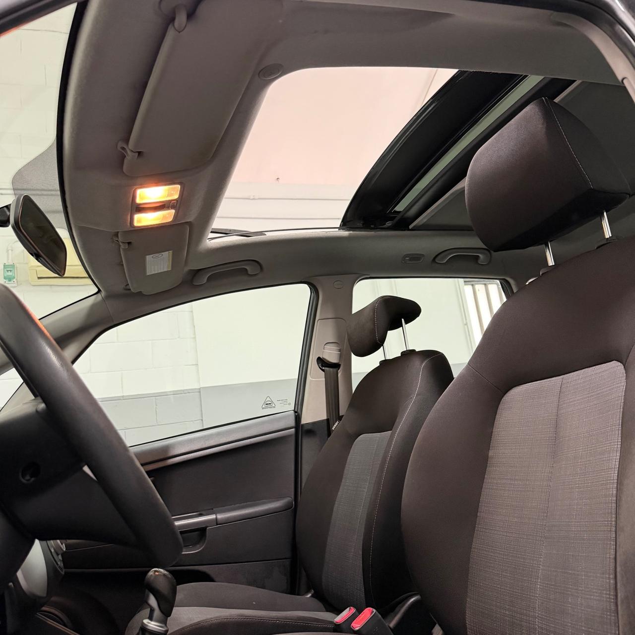 Kia Venga 1.4 CVVT Cool NEOPATENTATI EURO5