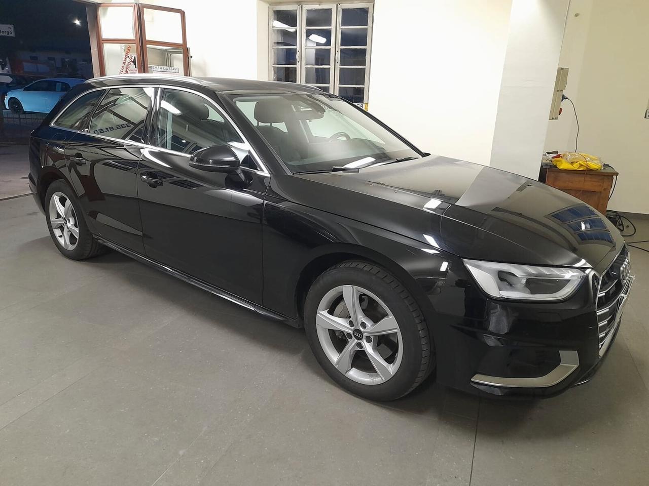 Audi A4 Avant 40 TDI quattro S tronic Business Adv 4x4