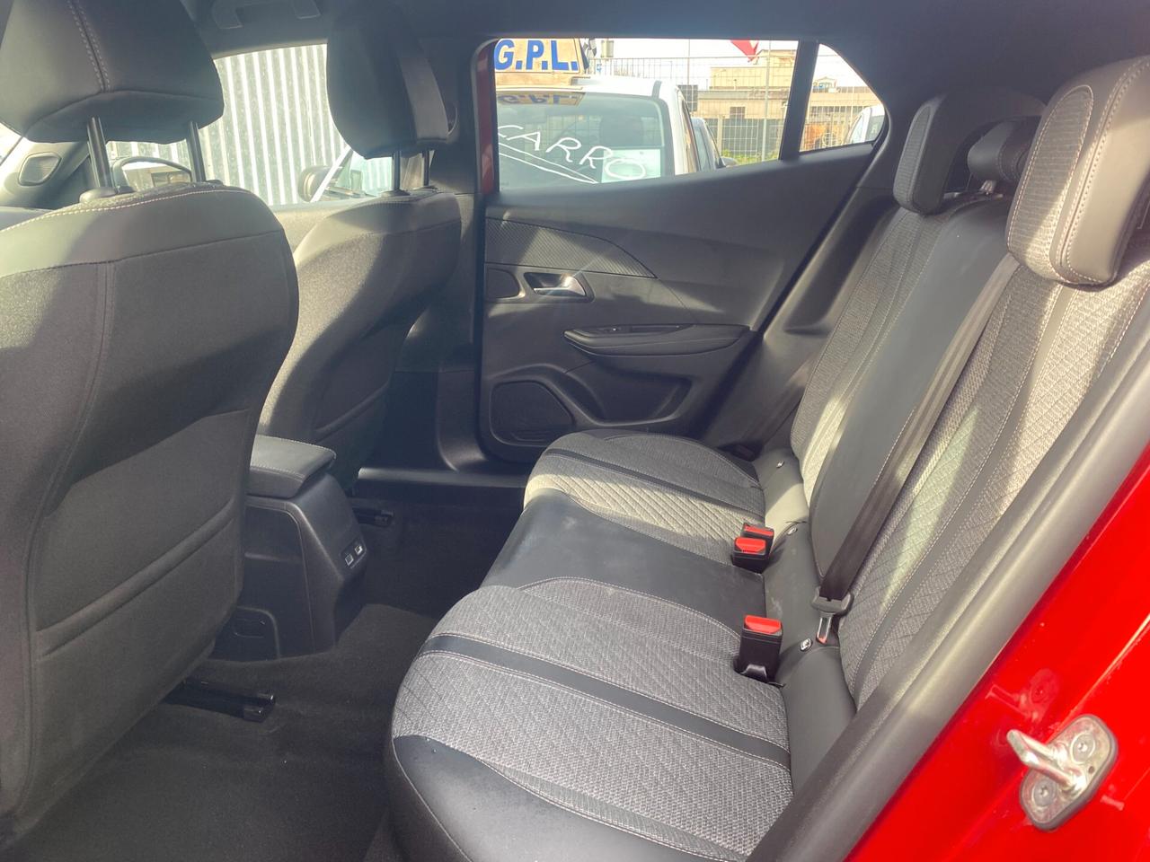 PEUGEOT 2008 1.2 Puretech 100Cv s&s ALLURE