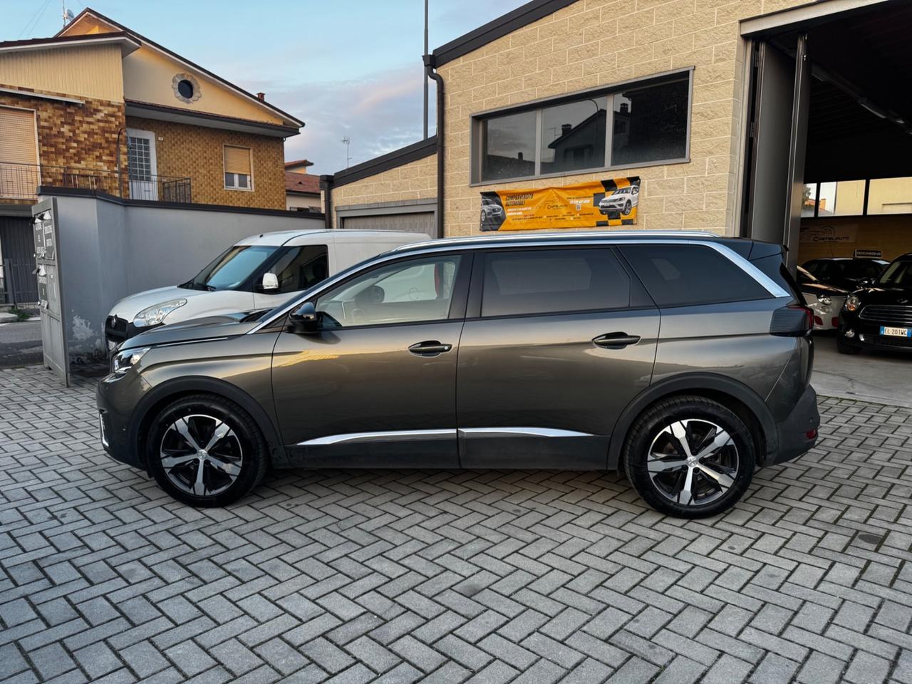 Peugeot 5008 BlueHDi 120 S&S EAT6 GT Line