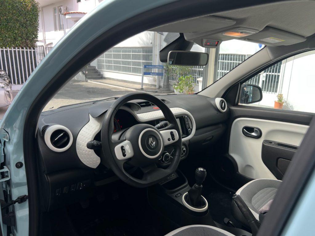 Renault Twingo SCe 65 CV Urban Night tua da €149,00 mensili