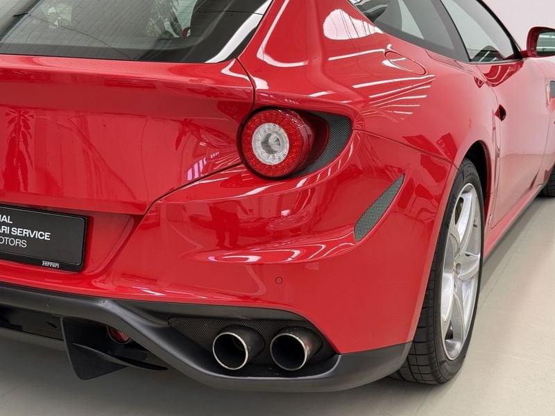 Ferrari FF FF DCT - Sollevatore