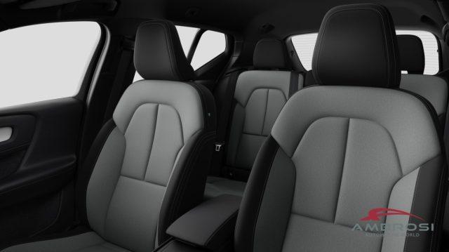 VOLVO XC40 B3 Mild hybrid Benzina Plus Dark