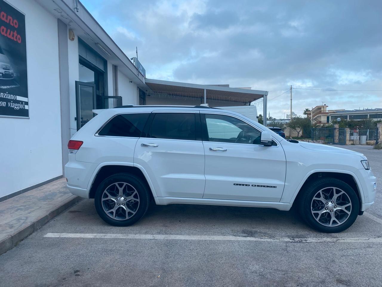 Jeep Grand Cherokee 3.0 V6 CRD 250 CV Multijet II Overland