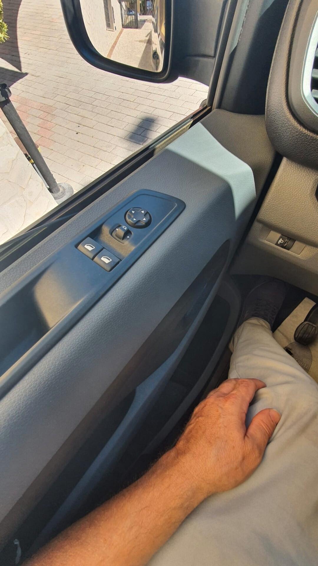 Peugeot Expert BlueHDi 100 S&S PC-TN Combi Compact