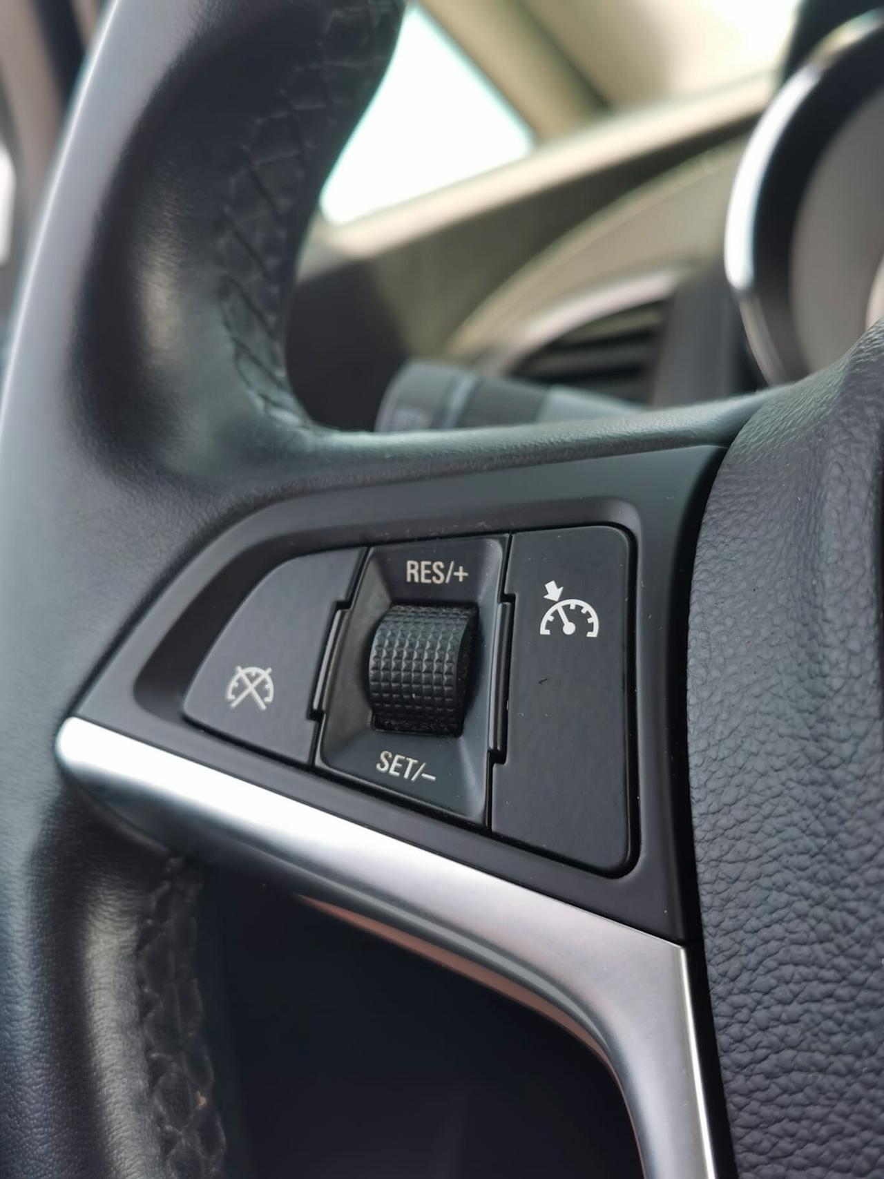 Opel Astra 1.7 CDTI 110CV 5P. Cosmo 12/2010