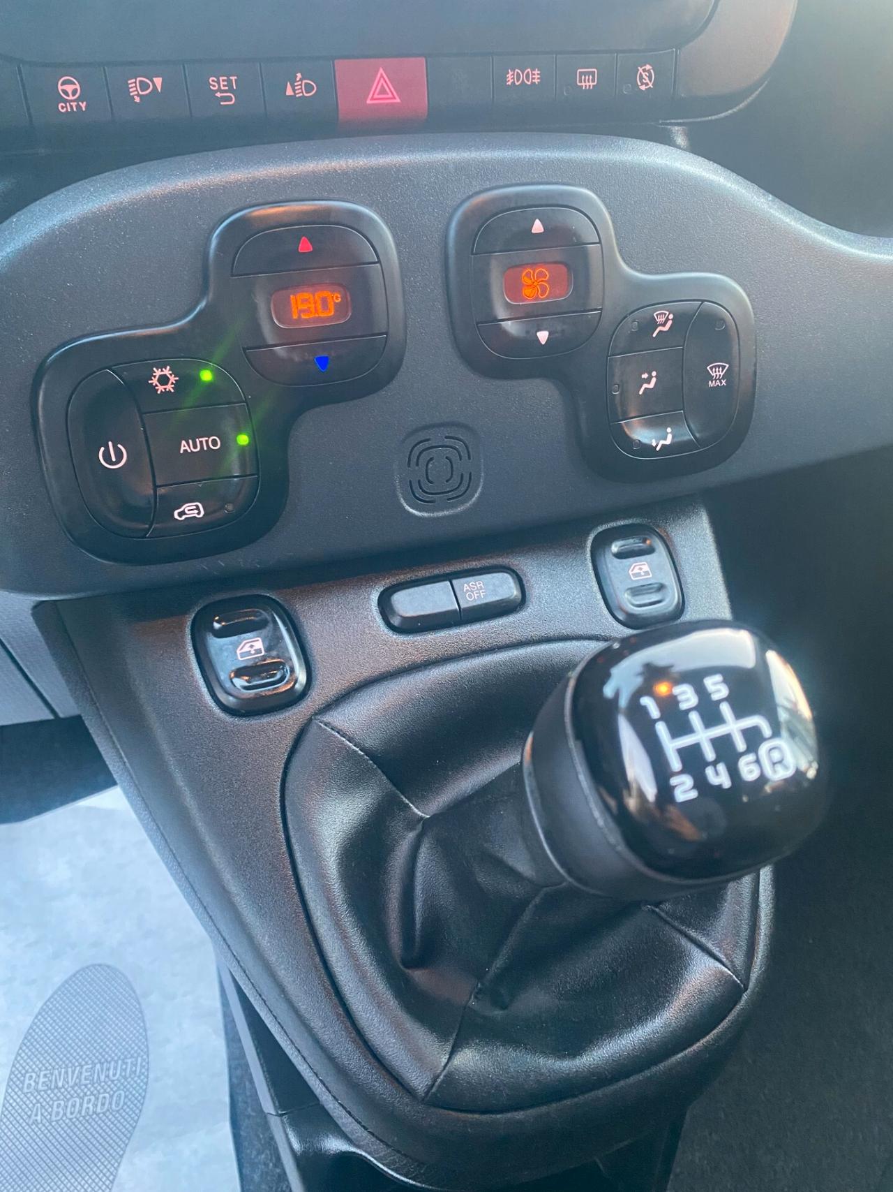 FIAT Panda 1.0 hybrid CROSS 5posti RadioAPP CarPlay