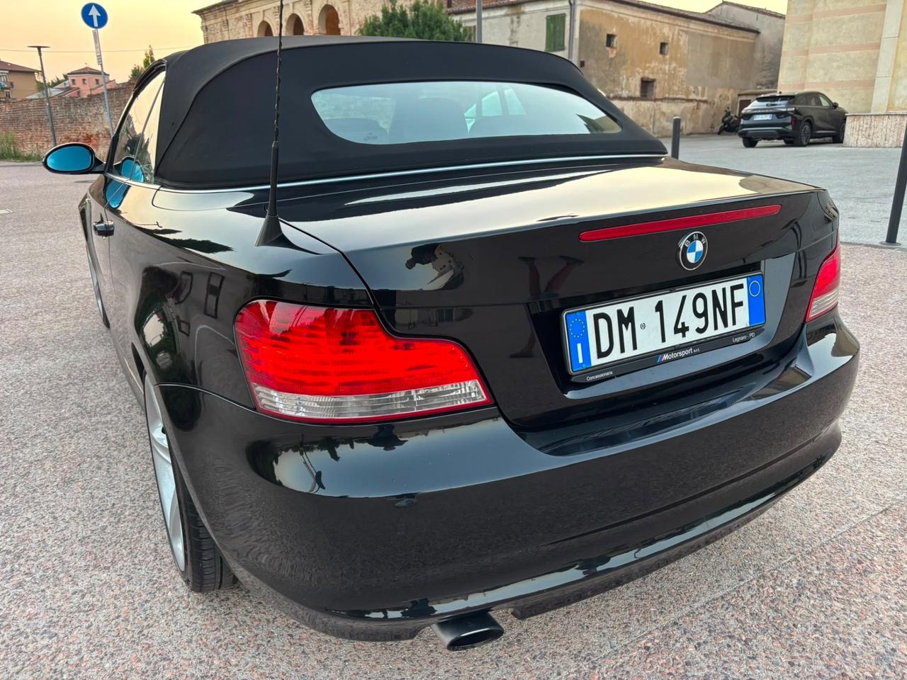 Bmw 120 .2.0 i Cabrio Attiva pronta al uso