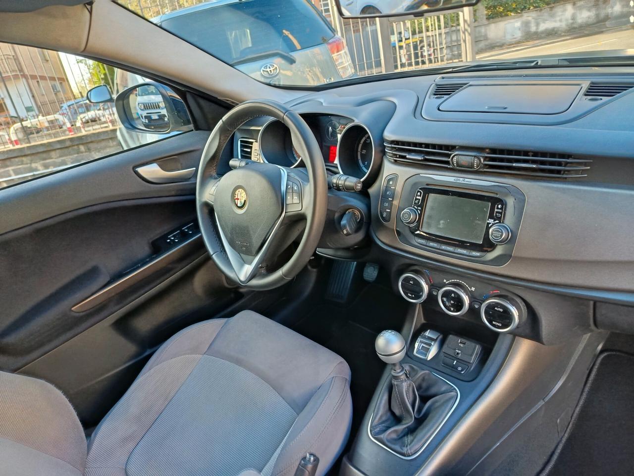 Alfa Romeo Giulietta 1.6 JTDm-2 105 CV Distinctive