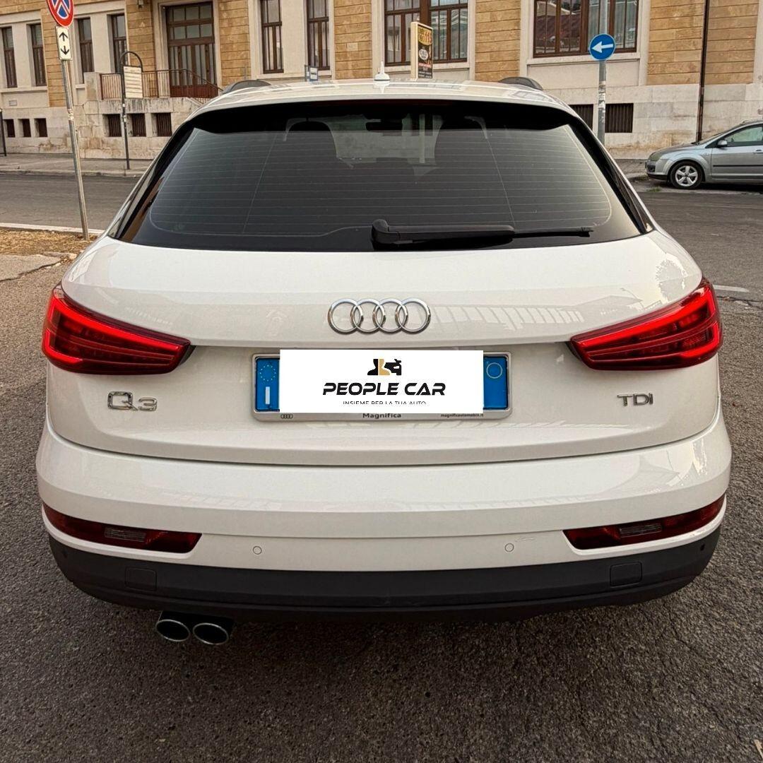 Audi Q3 2.0 TDI - 120 CV