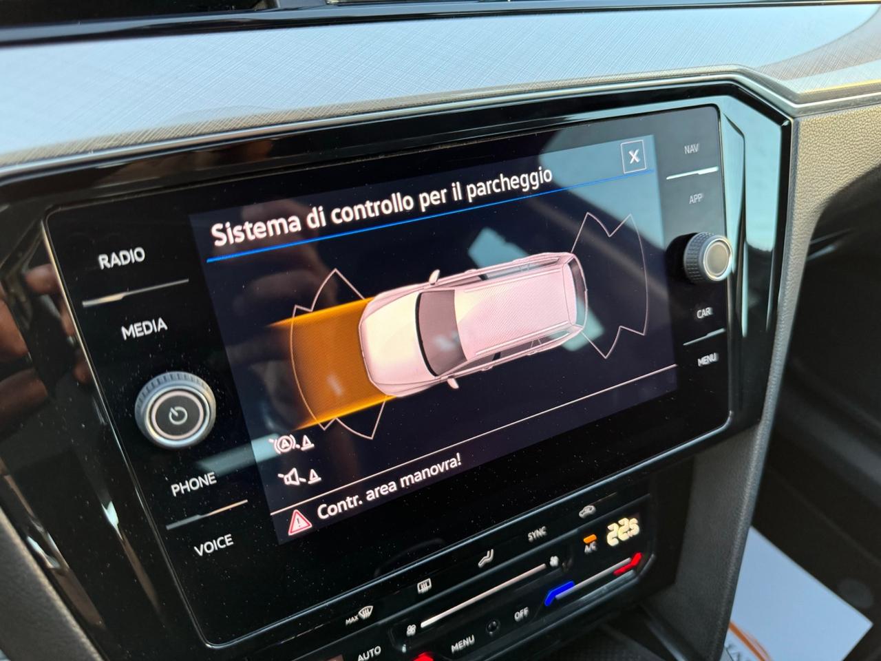 VOLKSWAGEN PASSAT 2.0 Tdi 150CV - Led Carplay 17