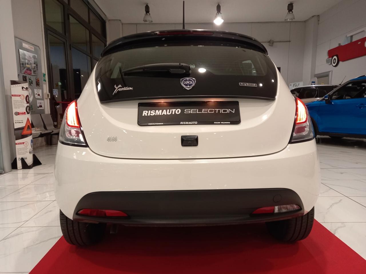 Lancia Ypsilon 1.0 FireFly 5 porte S&S Hybrid Ecochic A. Ferretti