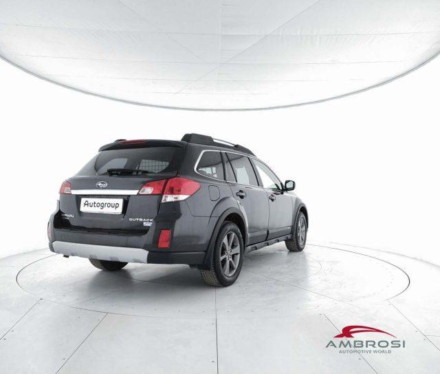 SUBARU OUTBACK 2.0d Adventure lineartronic