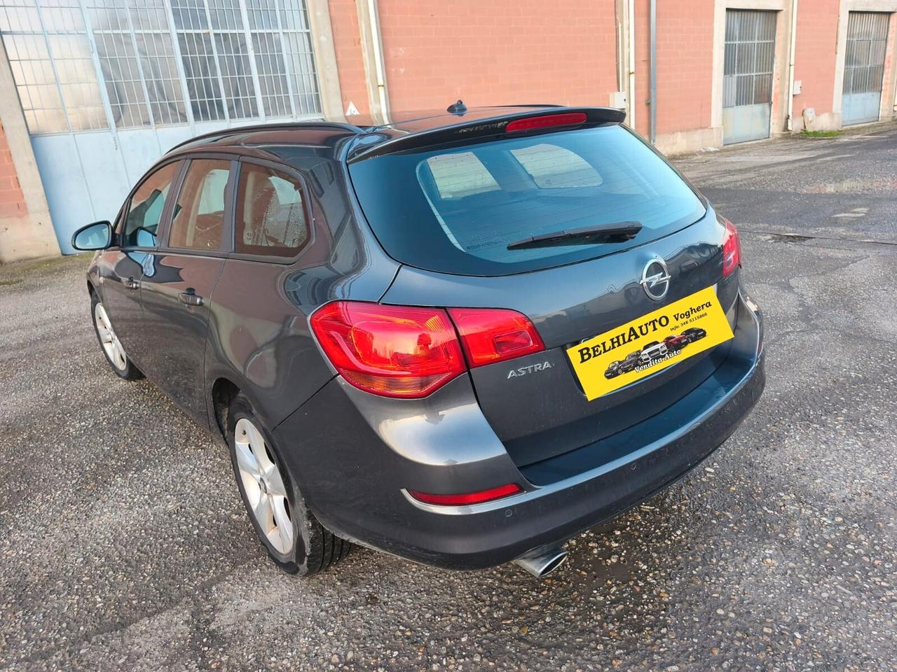 Opel Astra Sw 2012----1.4 Benzina GPL