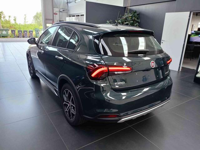 FIAT Tipo 1.5 Hybrid DCT 5 porte Cross