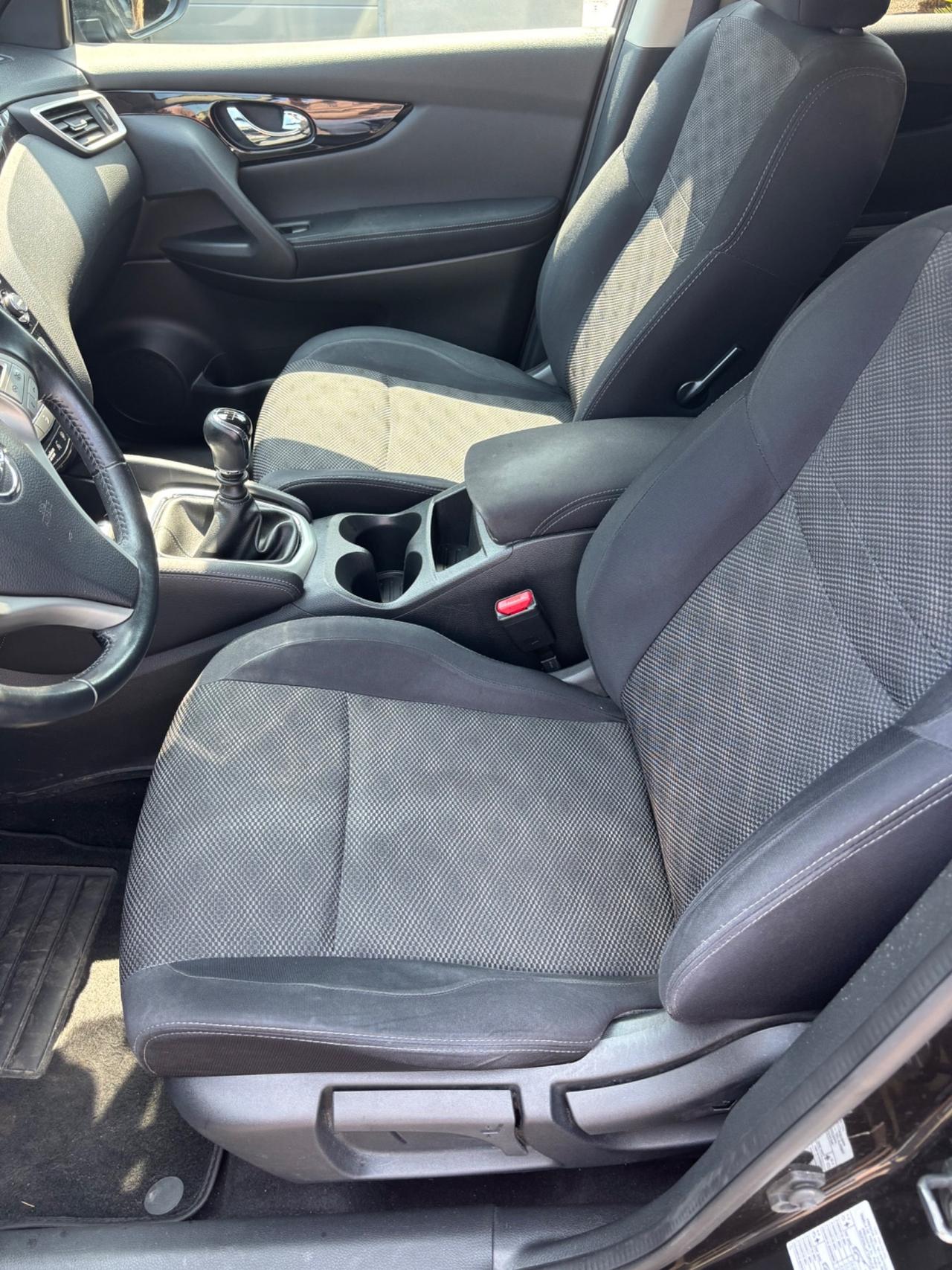 Nissan Qashqai 1.5 dCi N-Connecta