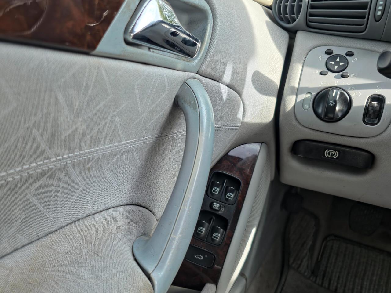 Mercedes-benz C 220 CDI cat Avantgarde E3 Manuale CV-143 2003