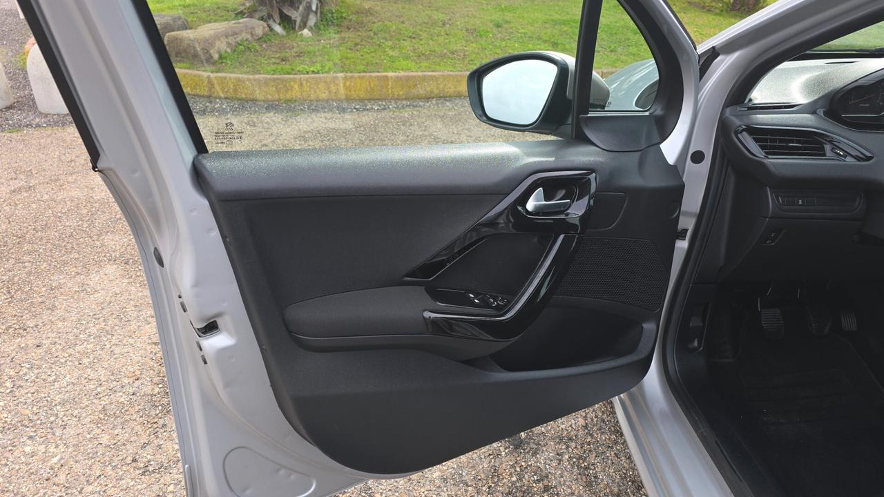 Peugeot 208 1.2 VTi 82 CV 5 porte Active