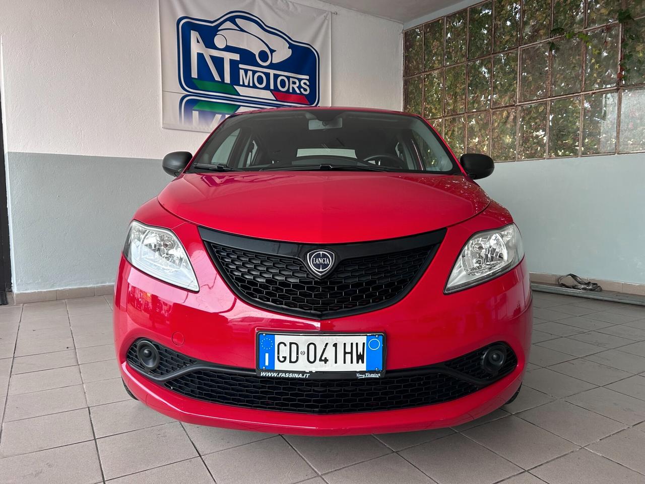 Lancia Ypsilon 1.0 FireFly 5 porte S&S Hybrid Ecochic Silver