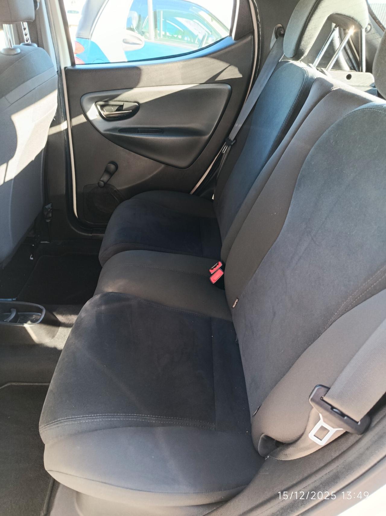 Lancia Ypsilon 0.9 TwinAir 85 CV 5 porte Metano Ecochic Gold