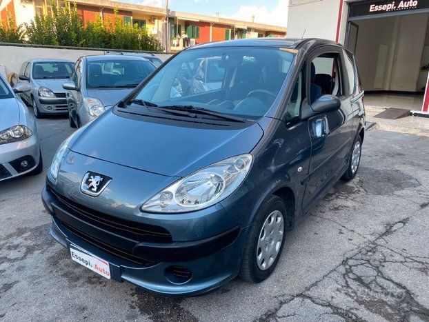 Peugeot 1007 1.4 benzina