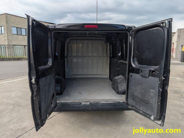PEUGEOT Boxer 335 2.2 BlueHDi 140 S&S PC-TN L1-H1 Furgone