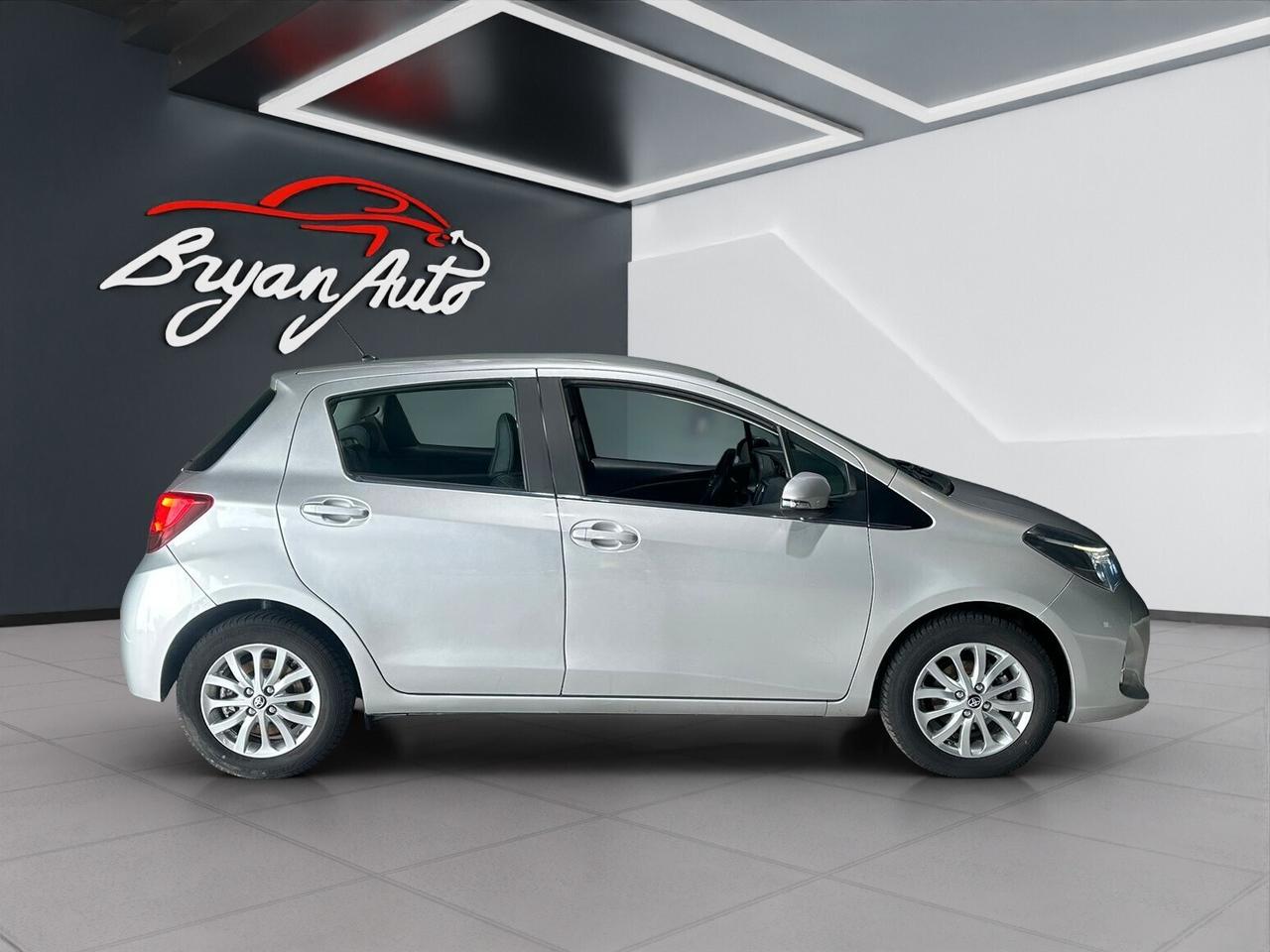 Toyota Yaris 1.0 5 porte Lounge