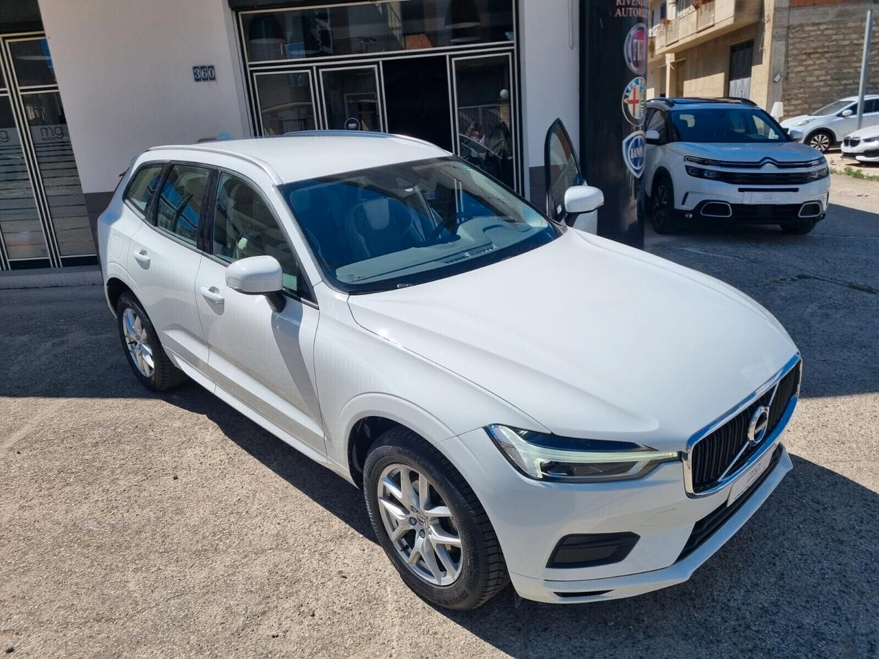 Volvo XC60 D4 190CV 3 ANNI GARANZIA ITALIANA