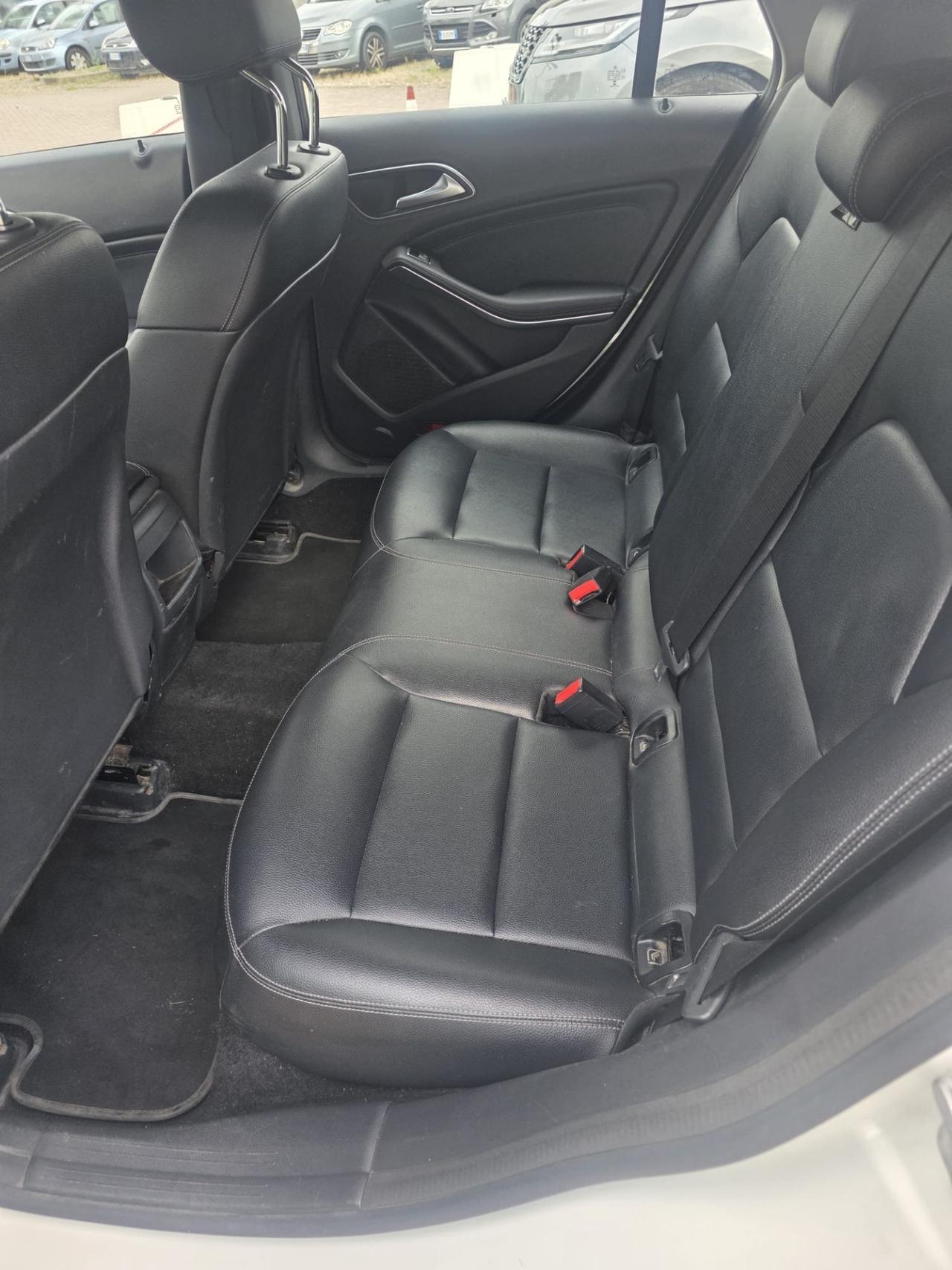 Mercedes-benz CLA 200 d S.W. Automatic Premium