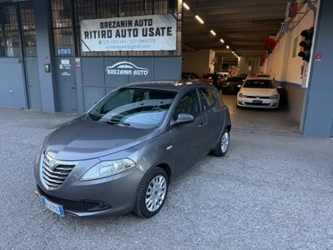 Lancia Ypsilon 1.2 69 CV 5 porte Silver