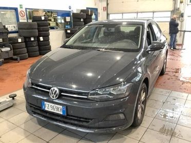 Volkswagen Polo VI 2017 1.0 tsi Comfortline 95cv
