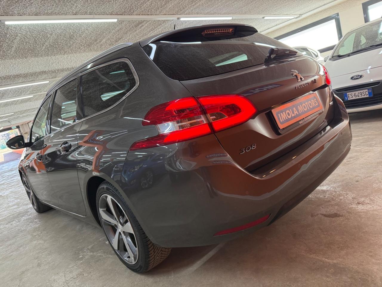 Peugeot 308 BlueHDi SW Allure Tetto Panoramico