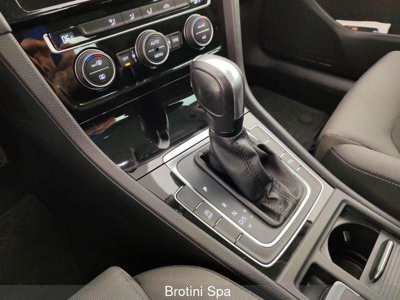 Volkswagen Golf 1.5 TGI Executive BMT DSG